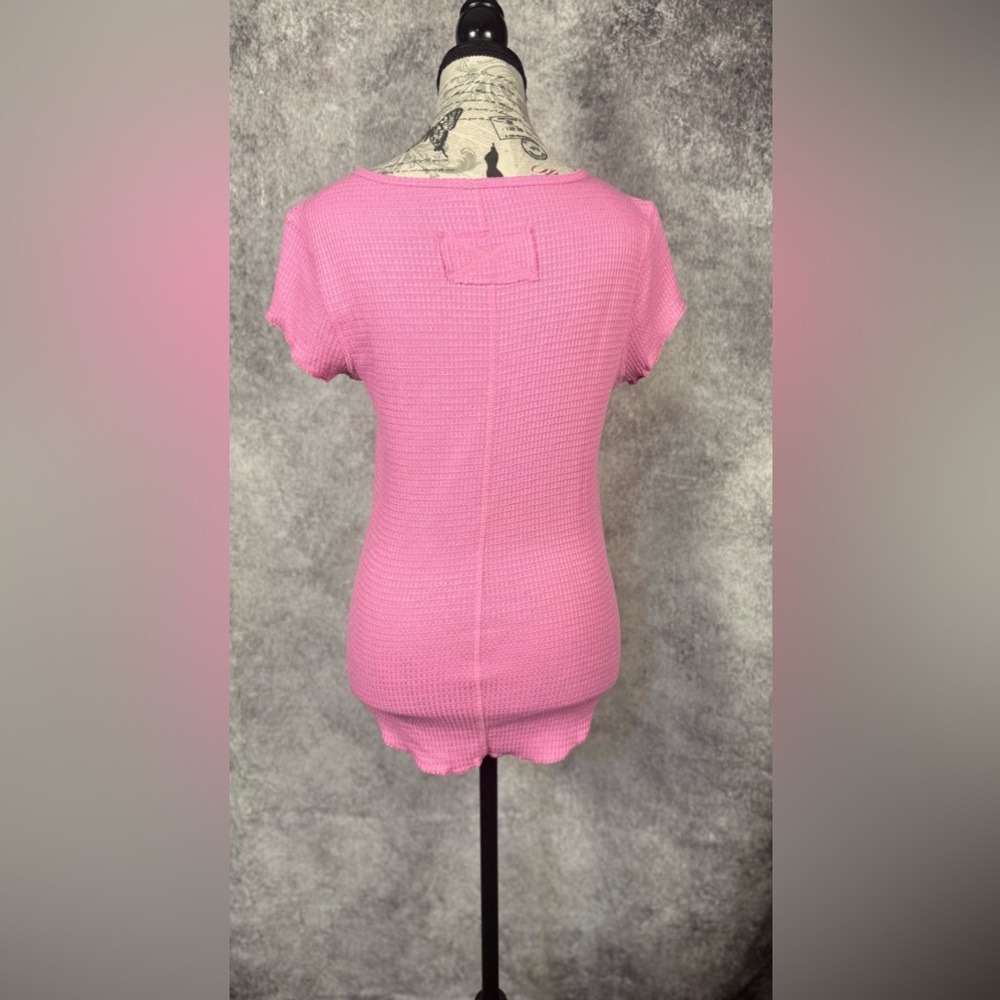 Zeana Outfitters Pink Waffle Knit Henley Top Size M Short Sleeve Ribbed Thermal - Picture 6 of 9